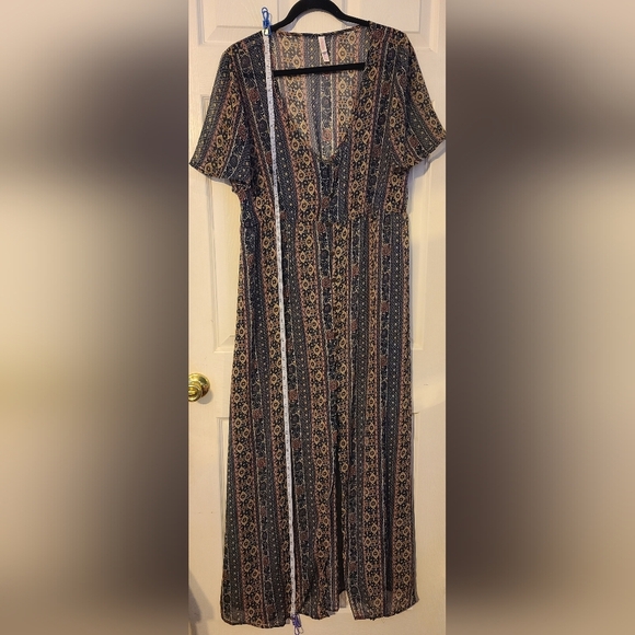 Xhilaration Blue Cream Sundress/Maxi dress with Flutter Sleeves - Picture 8 of 11